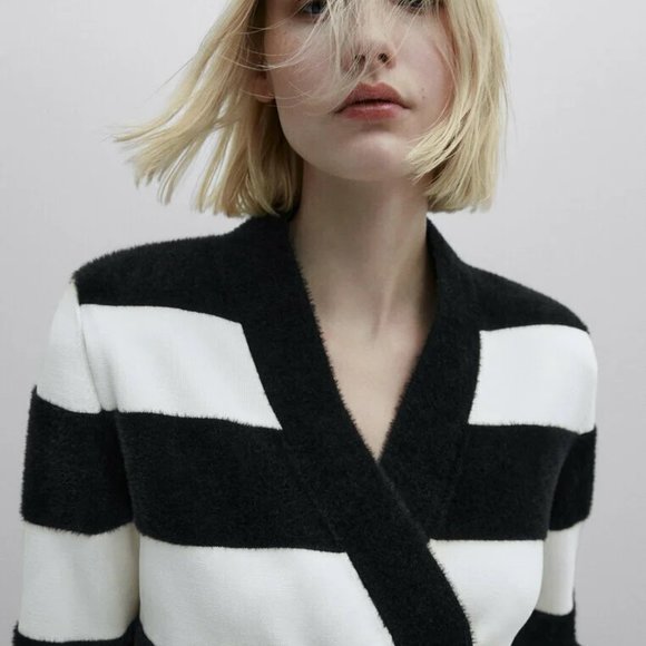 MASSIMO DUTTI ! Crossover striped Cardigan With Buttons - Picture 4 of 9